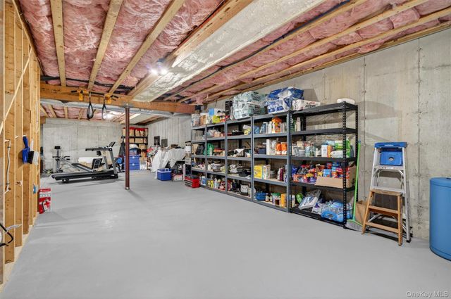 4 Strasser Place, Campbell Hall, NY 10916