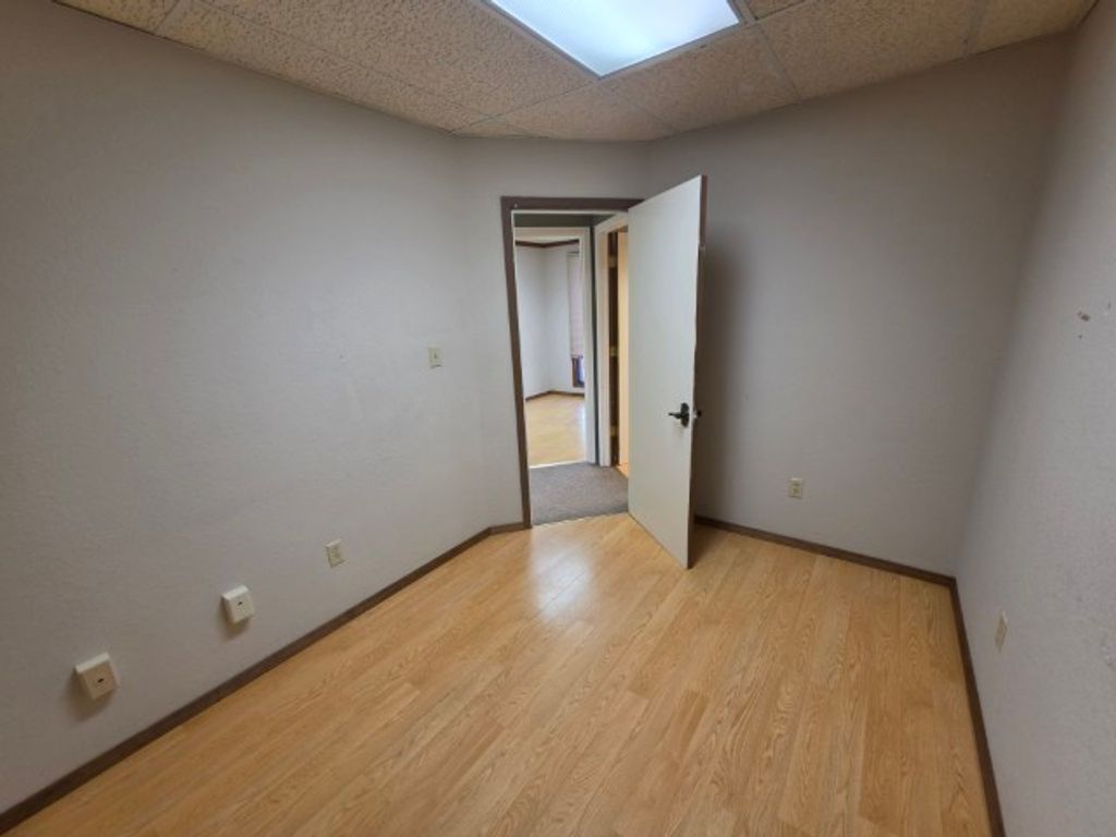 Image 21 of property listing at 2801 BROADWAY Street A, Mt Vernon, IL 62864