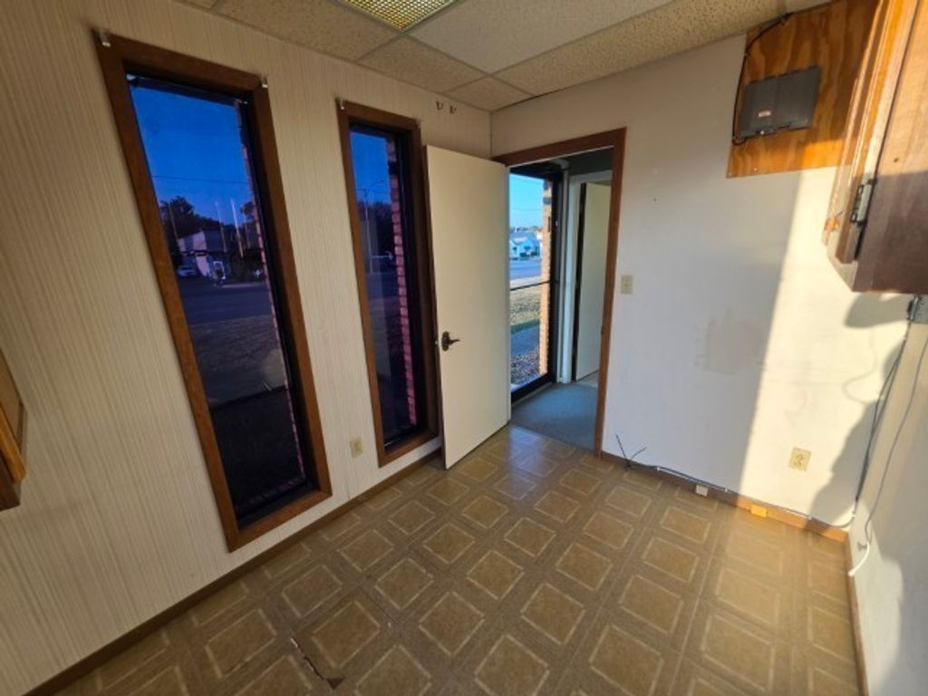 Image 25 of property listing at 2801 BROADWAY Street A, Mt Vernon, IL 62864