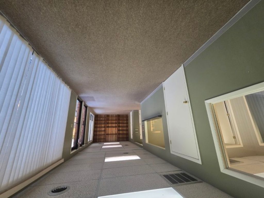 Image 4 of property listing at 2801 BROADWAY Street A, Mt Vernon, IL 62864