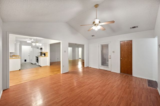 6436 Ridglea Drive, Watauga, TX 76148