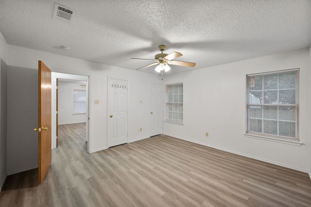6436 Ridglea Drive, Watauga, TX 76148