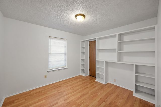 6436 Ridglea Drive, Watauga, TX 76148
