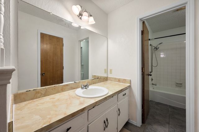 6436 Ridglea Drive, Watauga, TX 76148