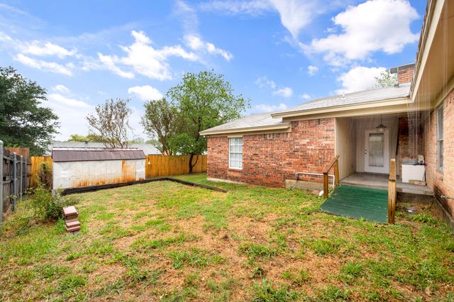 6436 Ridglea Drive, Watauga, TX 76148