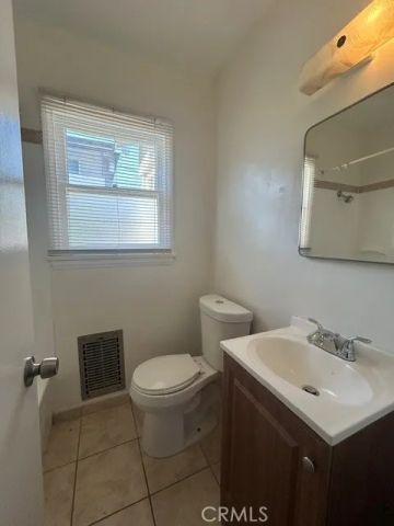226 Garnet C, Upland, CA 91786