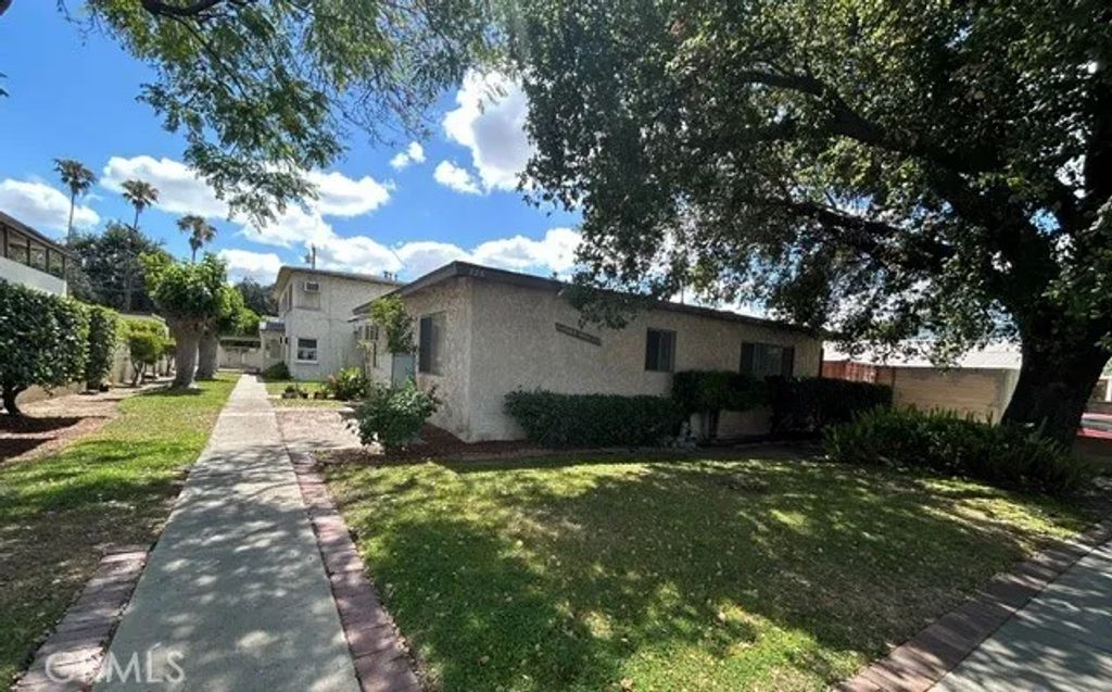 226 Garnet C, Upland, CA 91786
