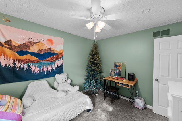 5807 FILLMORE Street, Davenport, IA 52806