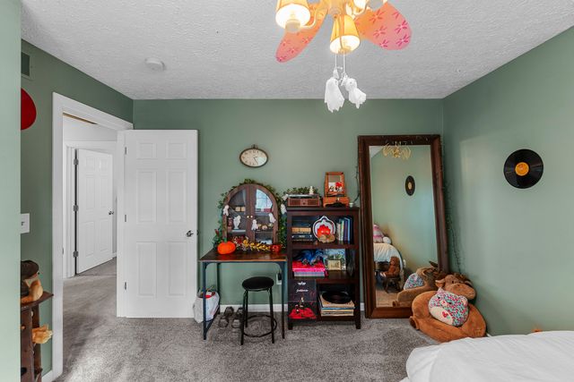 5807 FILLMORE Street, Davenport, IA 52806