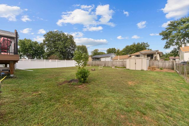 5807 FILLMORE Street, Davenport, IA 52806