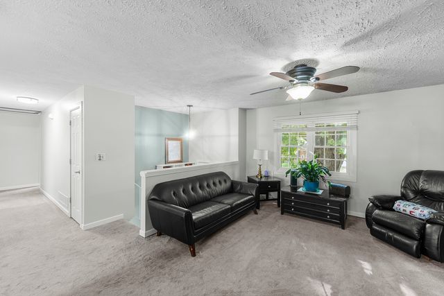 5807 FILLMORE Street, Davenport, IA 52806