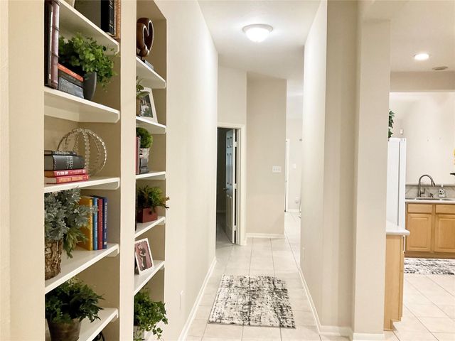 186 N Valley Oaks Circle, The Woodlands, TX 77382