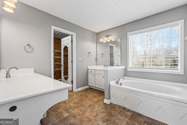 5386 Cross Creek Cove, Acworth, GA 30102