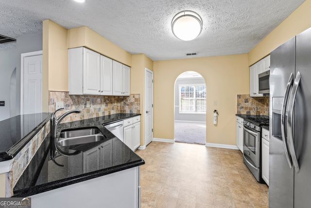 5386 Cross Creek Cove, Acworth, GA 30102