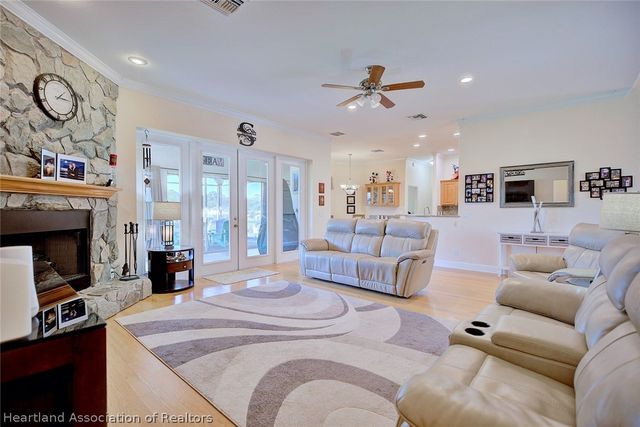 12 Diamond Bay Drive, Lake Placid, FL 33852