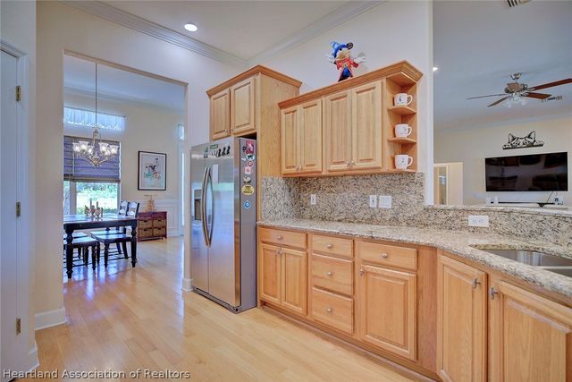 12 Diamond Bay Drive, Lake Placid, FL 33852