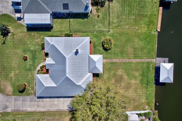 12 Diamond Bay Drive, Lake Placid, FL 33852