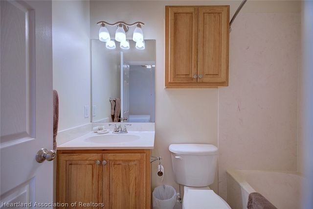 12 Diamond Bay Drive, Lake Placid, FL 33852