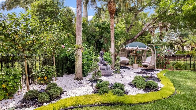 9587 Exbury Court, Parkland, FL 33076