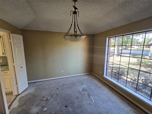 1202 Fawn Ridge Drive, Duncanville, TX 75137