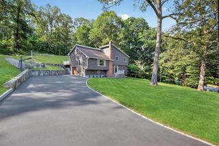 28 Di Rubbo Drive, Cortlandt Manor, NY 10567