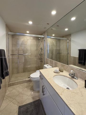 5161 E Collins Ave 1612, Miami Beach, FL 33140