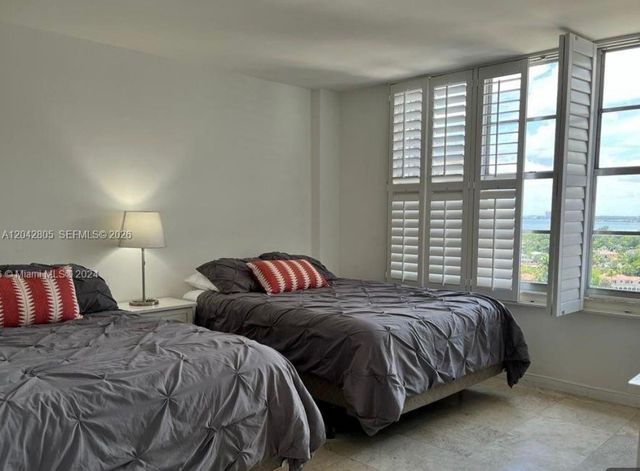 5161 E Collins Ave 1612, Miami Beach, FL 33140