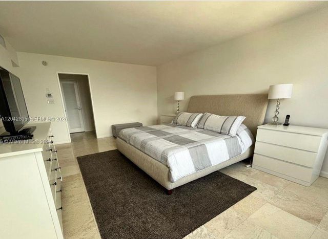 5161 E Collins Ave 1612, Miami Beach, FL 33140