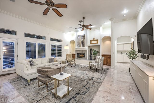 1941 Black Water Court, Las Vegas, NV 89117