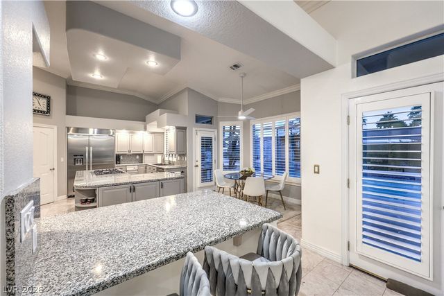 1941 Black Water Court, Las Vegas, NV 89117