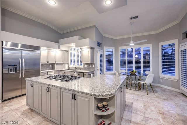 1941 Black Water Court, Las Vegas, NV 89117