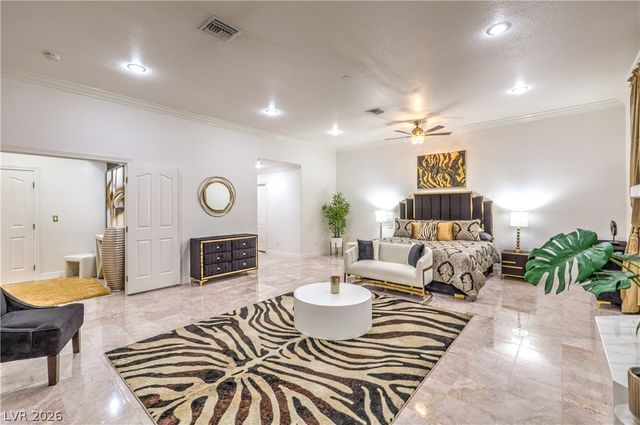 1941 Black Water Court, Las Vegas, NV 89117