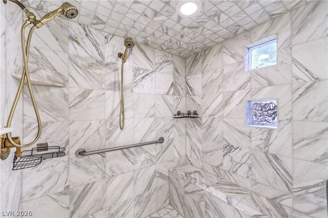 1941 Black Water Court, Las Vegas, NV 89117