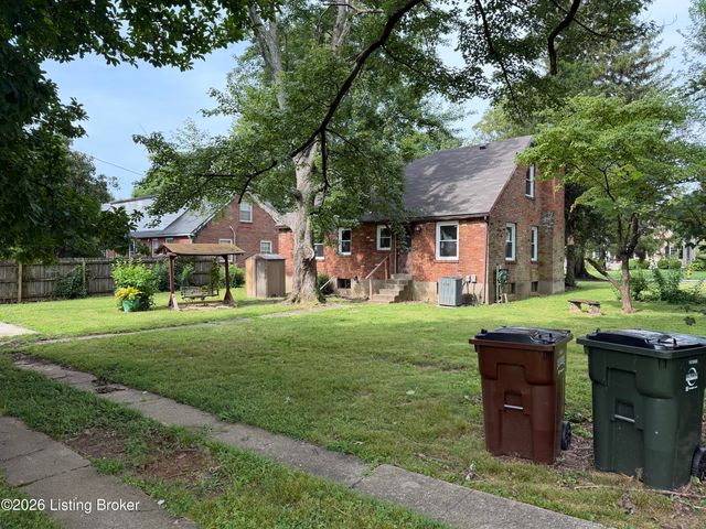 221 Don Allen Rd, Louisville, KY 40207