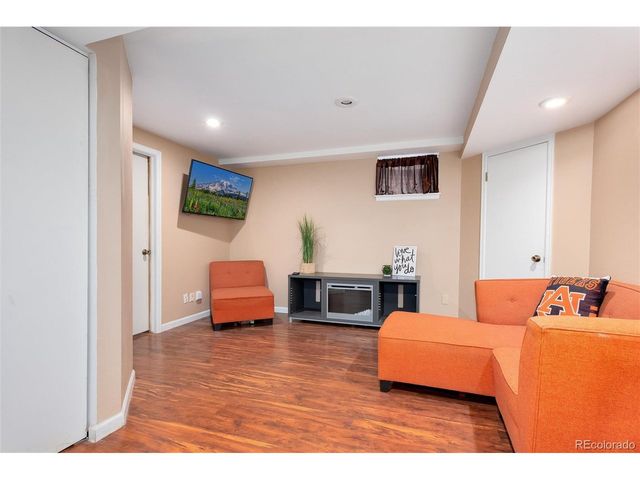 8955 W 80th Dr, Arvada, CO 80005