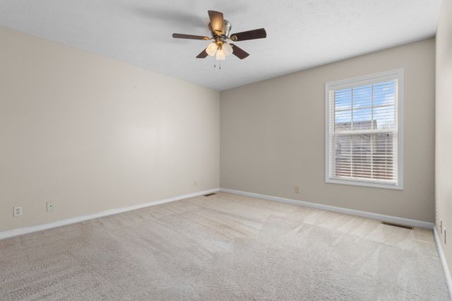 620 Wolfchase Dr, Clarksville, TN 37042