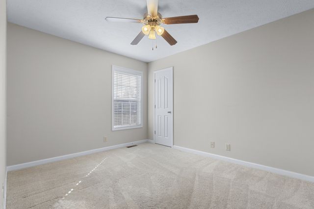620 Wolfchase Dr, Clarksville, TN 37042