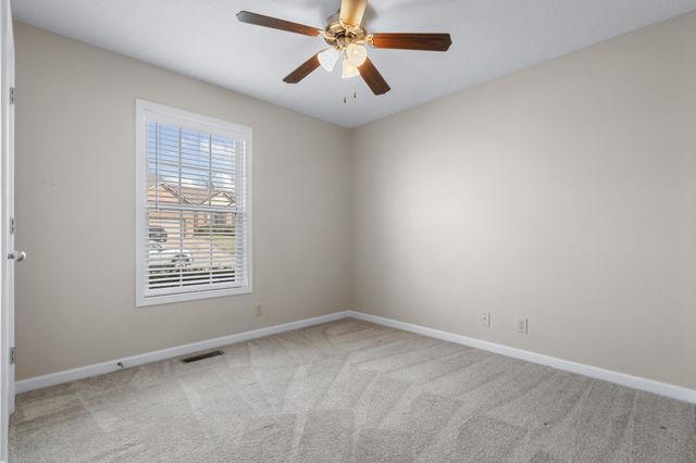 620 Wolfchase Dr, Clarksville, TN 37042