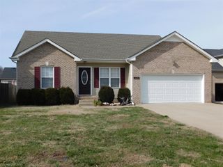 620 Wolfchase Dr, Clarksville, TN 37042
