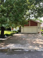 16510 W 133rd Street, Olathe, KS 66062