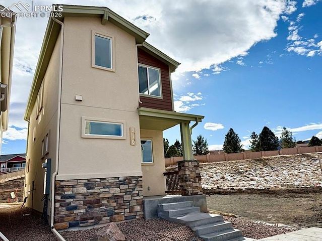 218 N Olympian Drive, Colorado Springs, CO 80905