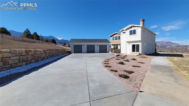 218 N Olympian Drive, Colorado Springs, CO 80905