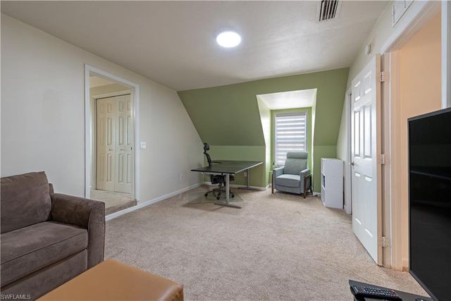 481 Leawood CIR, Naples, FL 34104