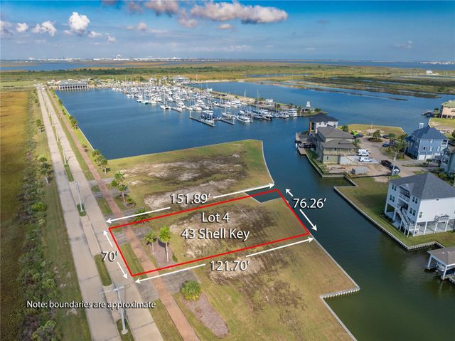 43 Shell Key, Hitchcock, TX 77563
