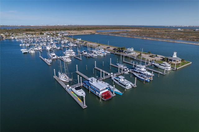 43 Shell Key, Hitchcock, TX 77563