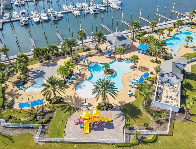 43 Shell Key, Hitchcock, TX 77563