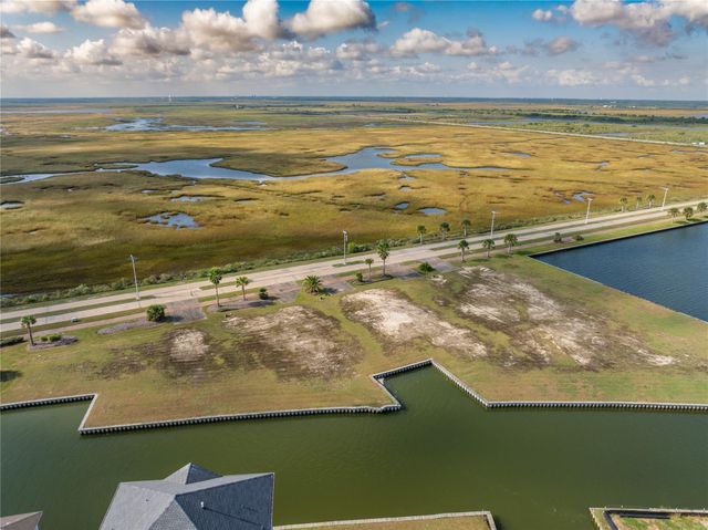 43 Shell Key, Hitchcock, TX 77563