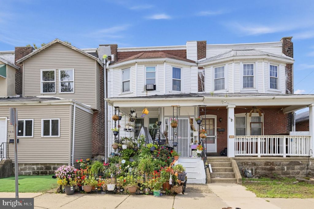 1028 WASHINGTON AVE, MARCUS HOOK, PA 19061 — photo 2