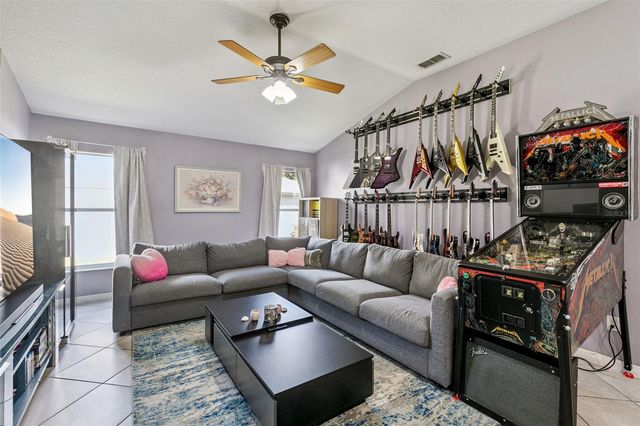 10644 CEDAR FOREST CIRCLE, Clermont, FL 34711