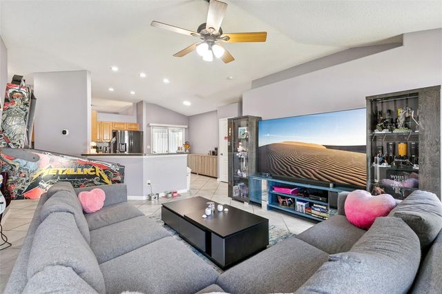 10644 CEDAR FOREST CIRCLE, Clermont, FL 34711